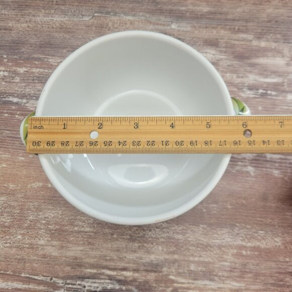 Royal Worchester Evesham 1 Pt Round Covered Casserole Dish, Peach Knob, England - Picture 10 of 15